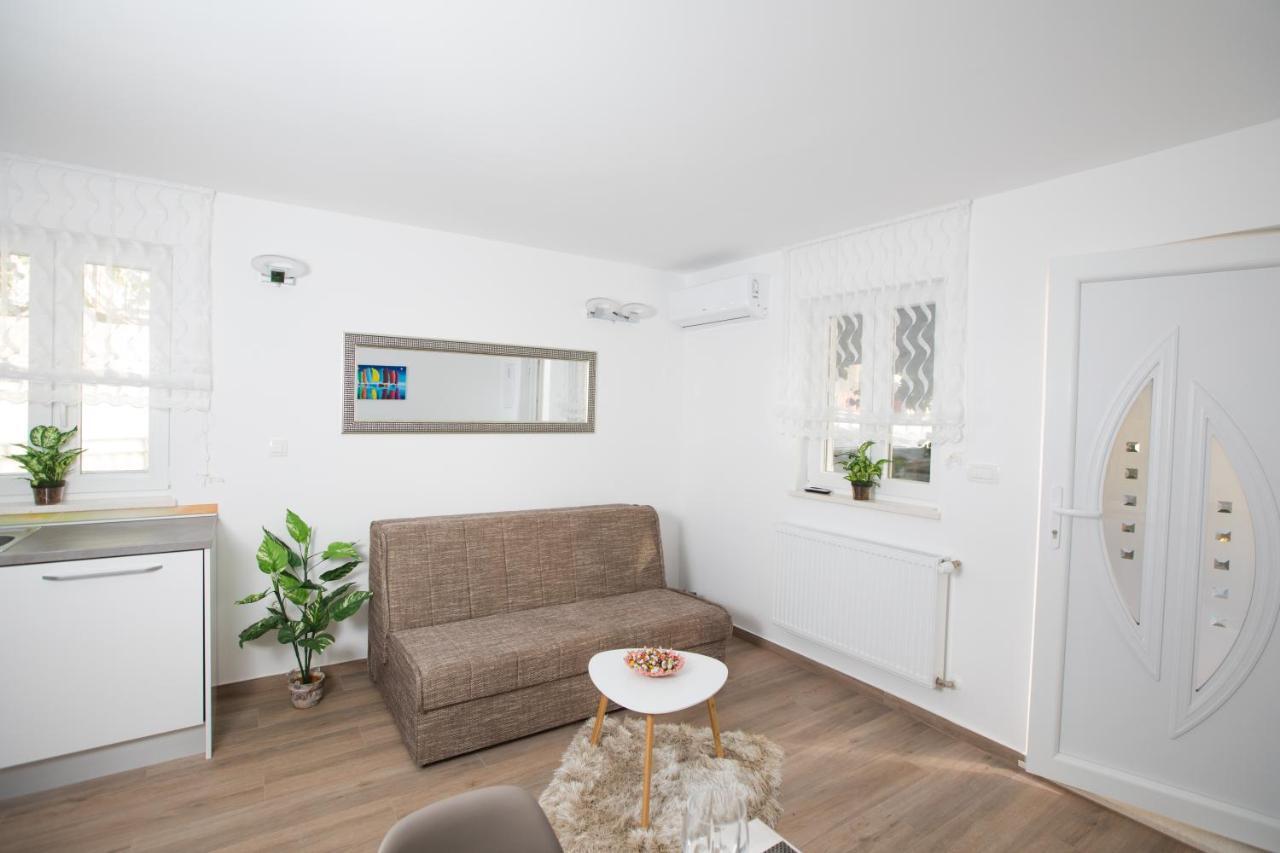 Apartman Roza Podstrana Buitenkant foto